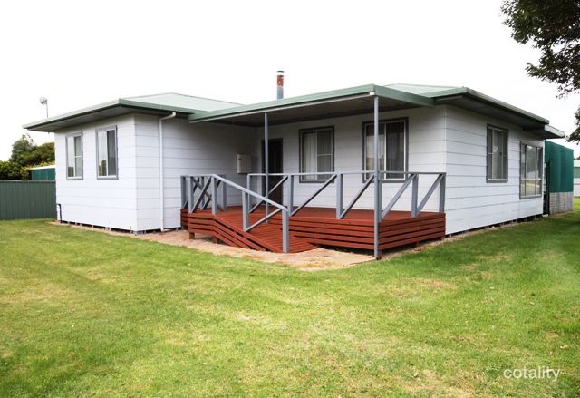 3 Cape Thomas Cres, Boatswain Point, SA 5275