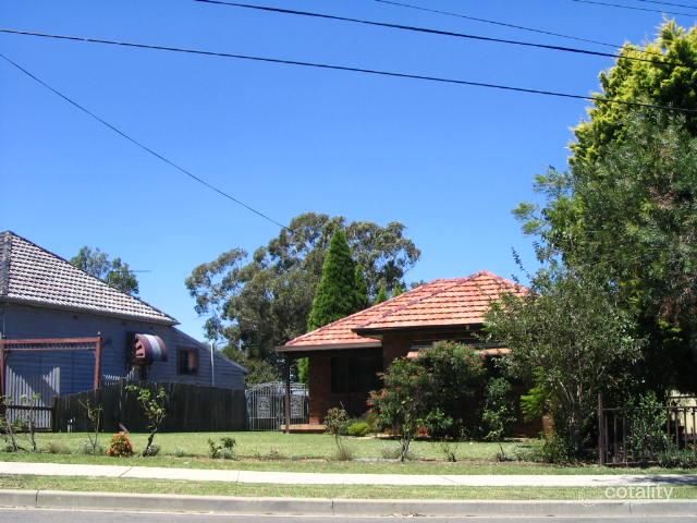 46 Canarys Rd, Roselands, NSW 2196