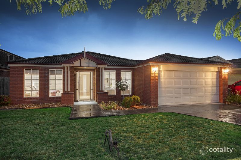 15 Kalastaire Gr, Berwick, VIC 3806