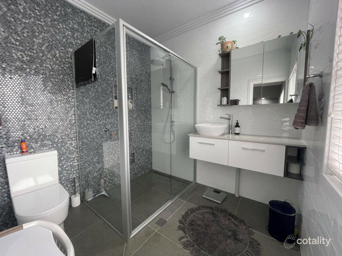 64 Campbell Rd, Calala, NSW 2340