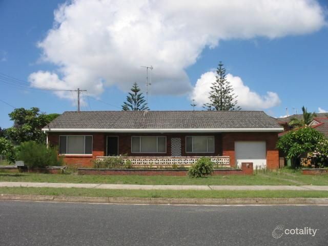 30 Beach St, Tuncurry, NSW 2428