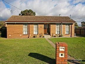 16 Solar Dr, Whittington, VIC 3219