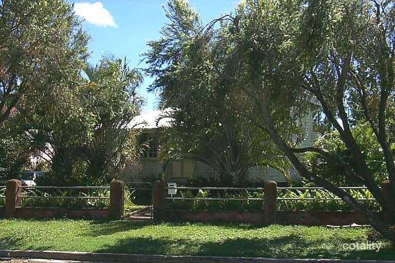 7 Purves St, Hyde Park, QLD 4812