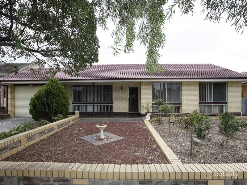 11 Lynton Ave, Christies Beach, SA 5165