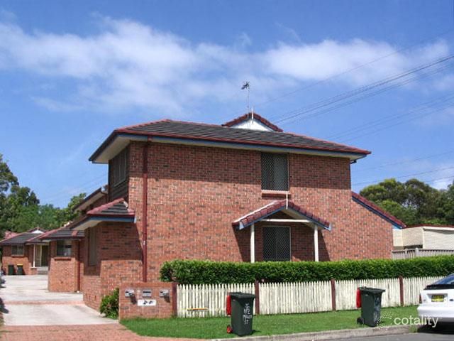 2/2 Miller St, Coniston, NSW 2500