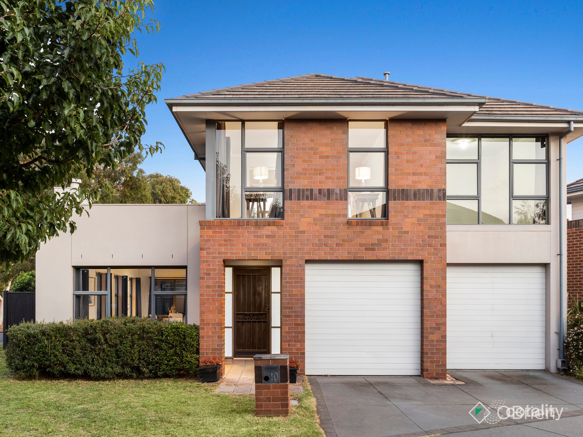 10 Pebble Beach Pl, Heatherton, VIC 3202