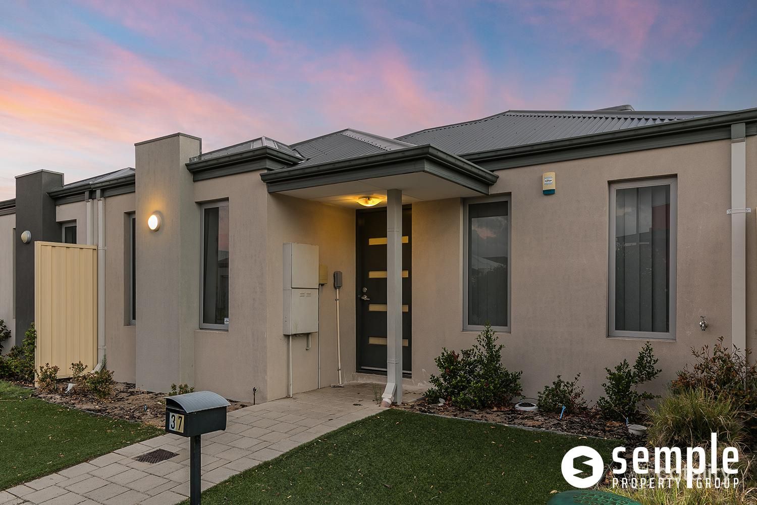 37 Lazuli Rise, Wellard, WA 6170
