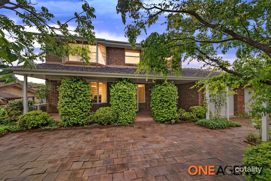 17 Sullivan Cres, Wanniassa, ACT 2903