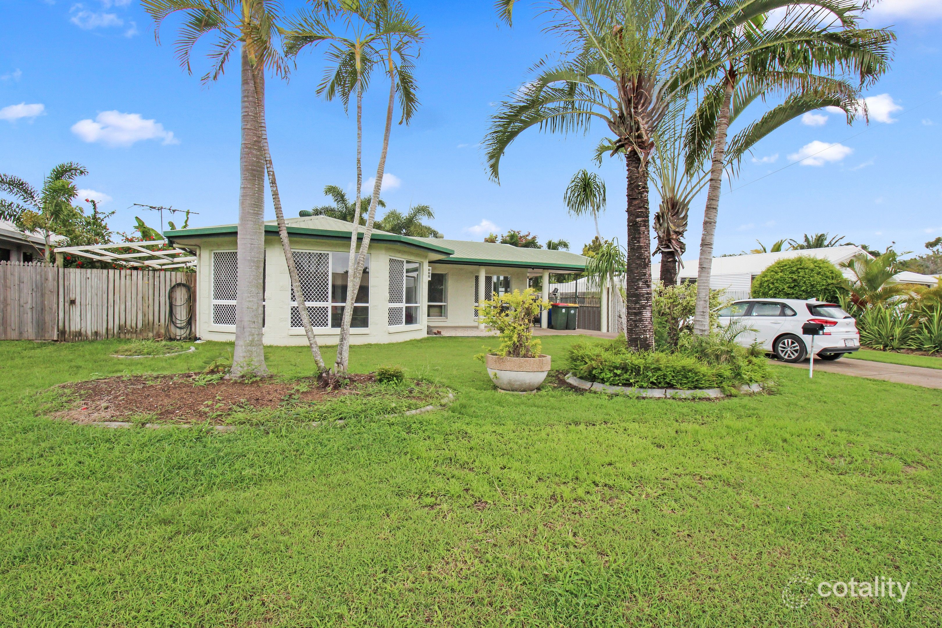 25 Feeney Ave, Rasmussen, QLD 4815