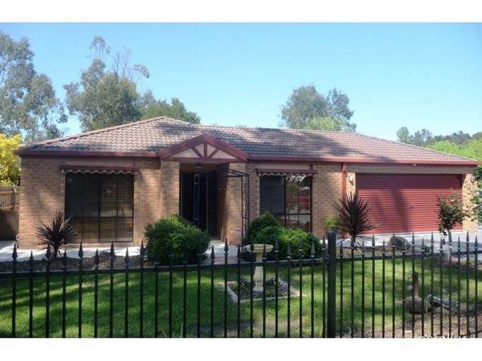 20 Farnham Rd, Healesville, VIC 3777