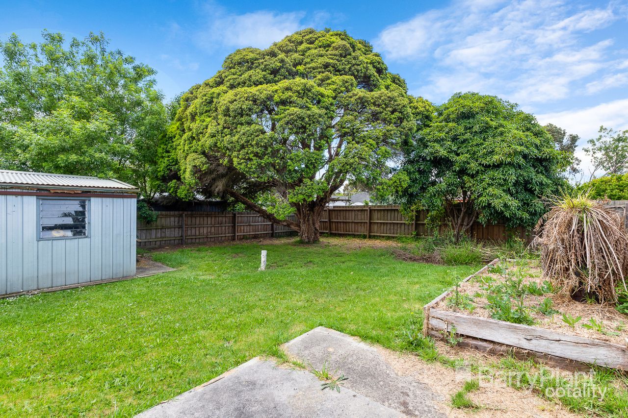 4 Ainsleigh Ct, Cranbourne, VIC 3977