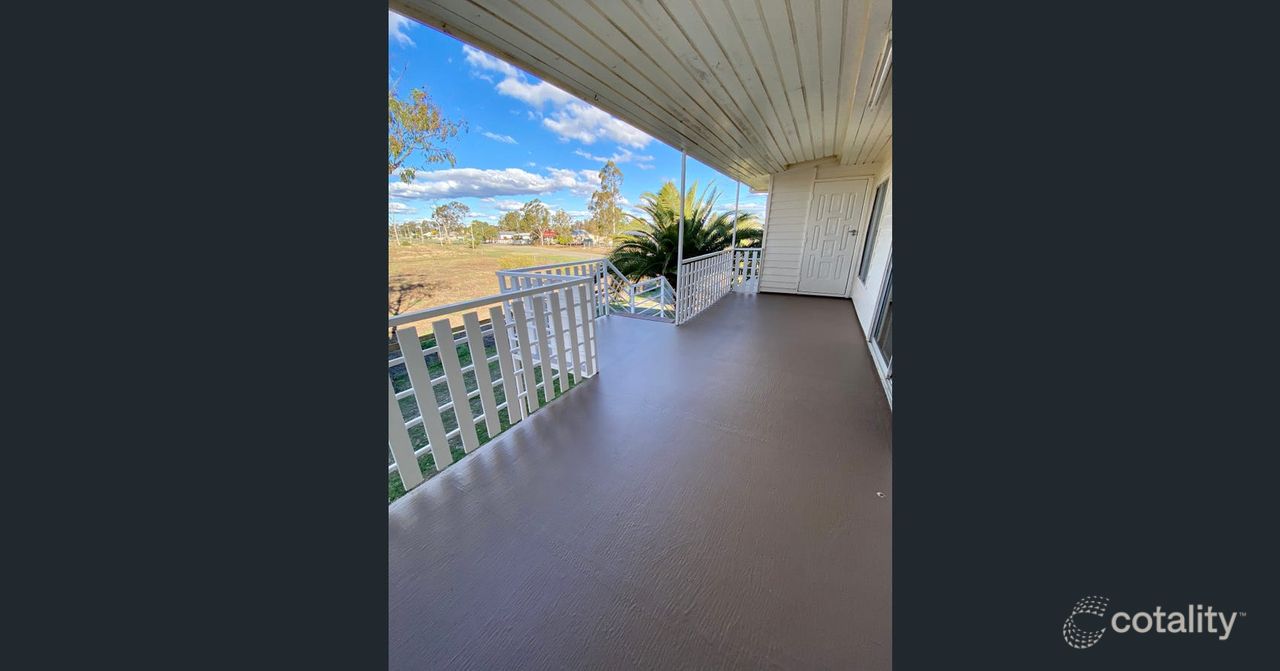 56 Donely St, Oakey, QLD 4401
