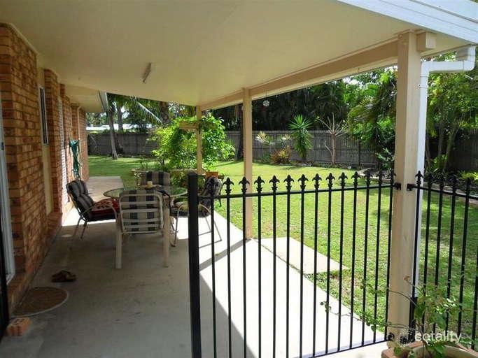 4 Lee Ct, Bucasia, QLD 4750