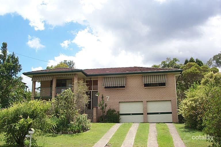 7 Hilarie Ave, Springwood, QLD 4127