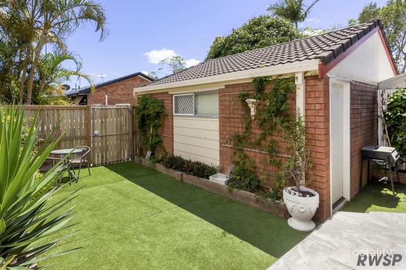 2/129 Sunshine Bvd, Mermaid Waters, QLD 4218