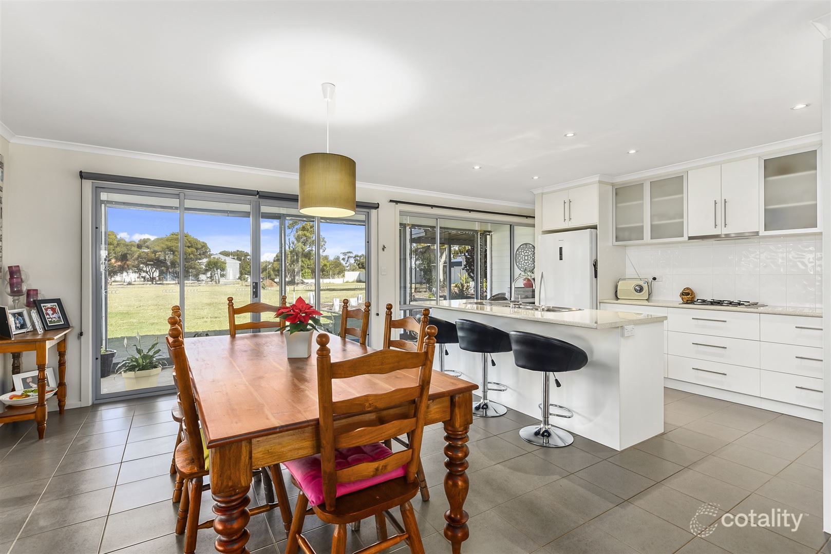 2 Knight Pl, Tintinara, SA 5266