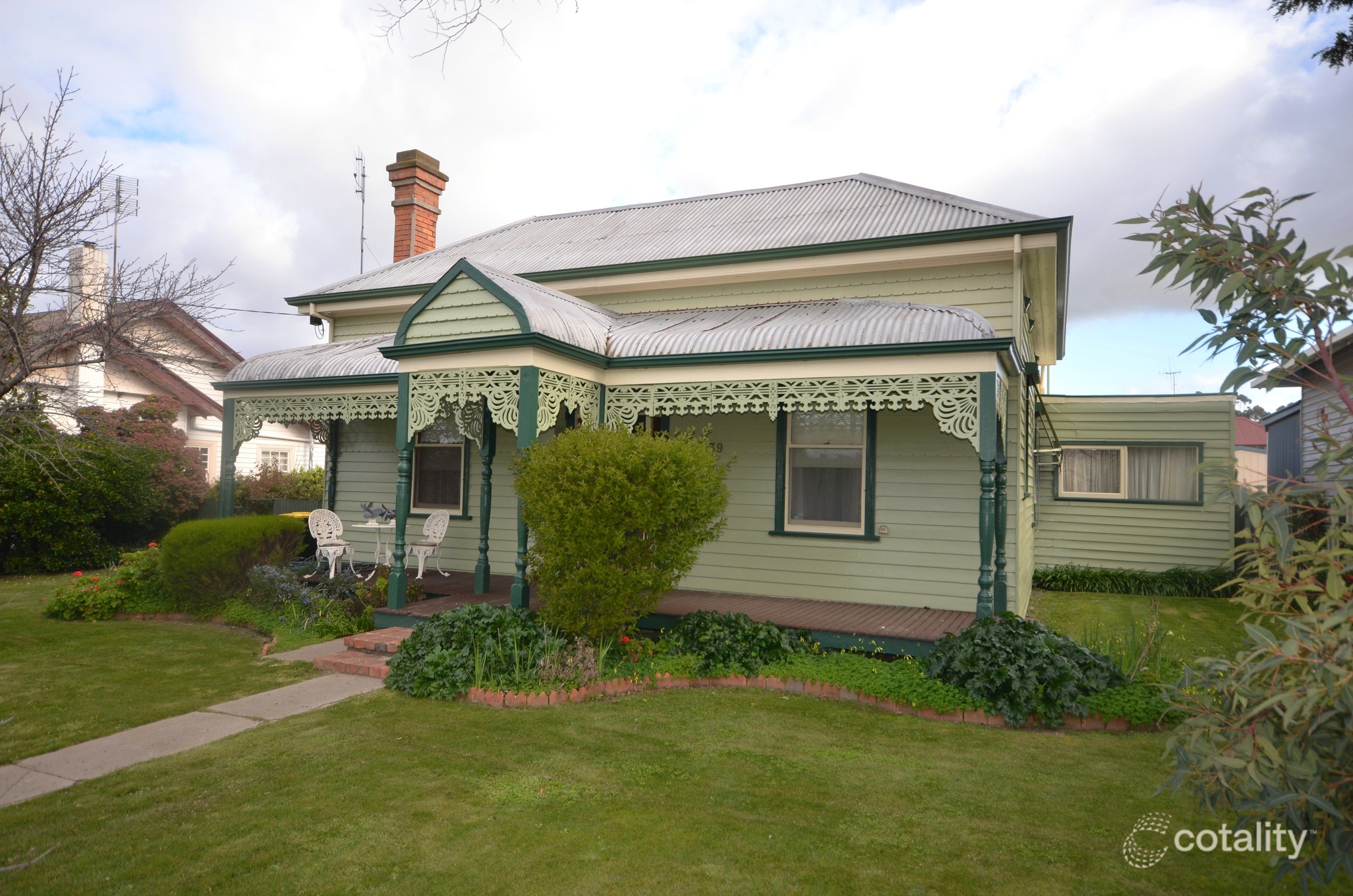 39 Bowen St, St Arnaud, VIC 3478