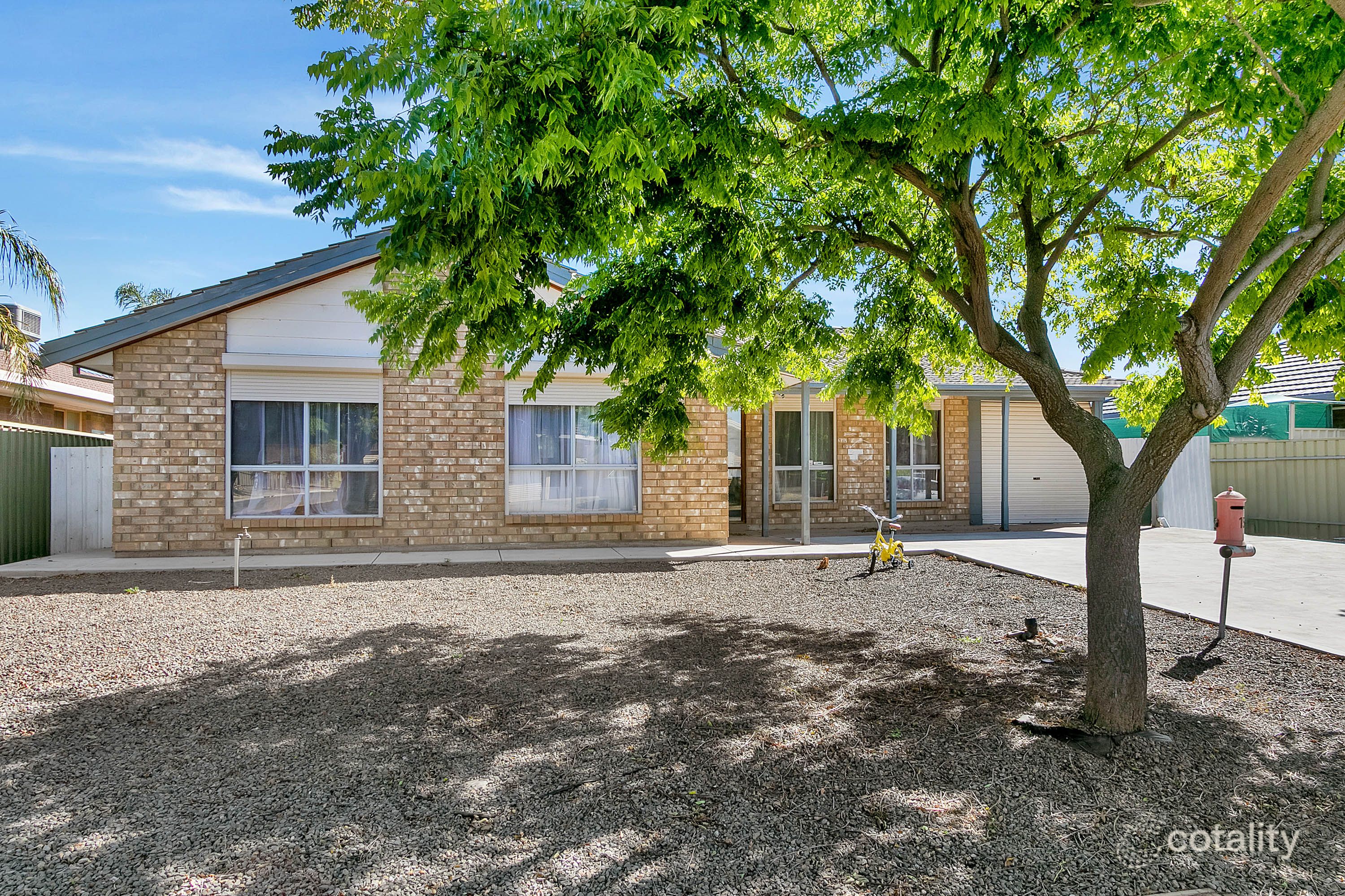 15 Bredford Gr, Andrews Farm, SA 5114