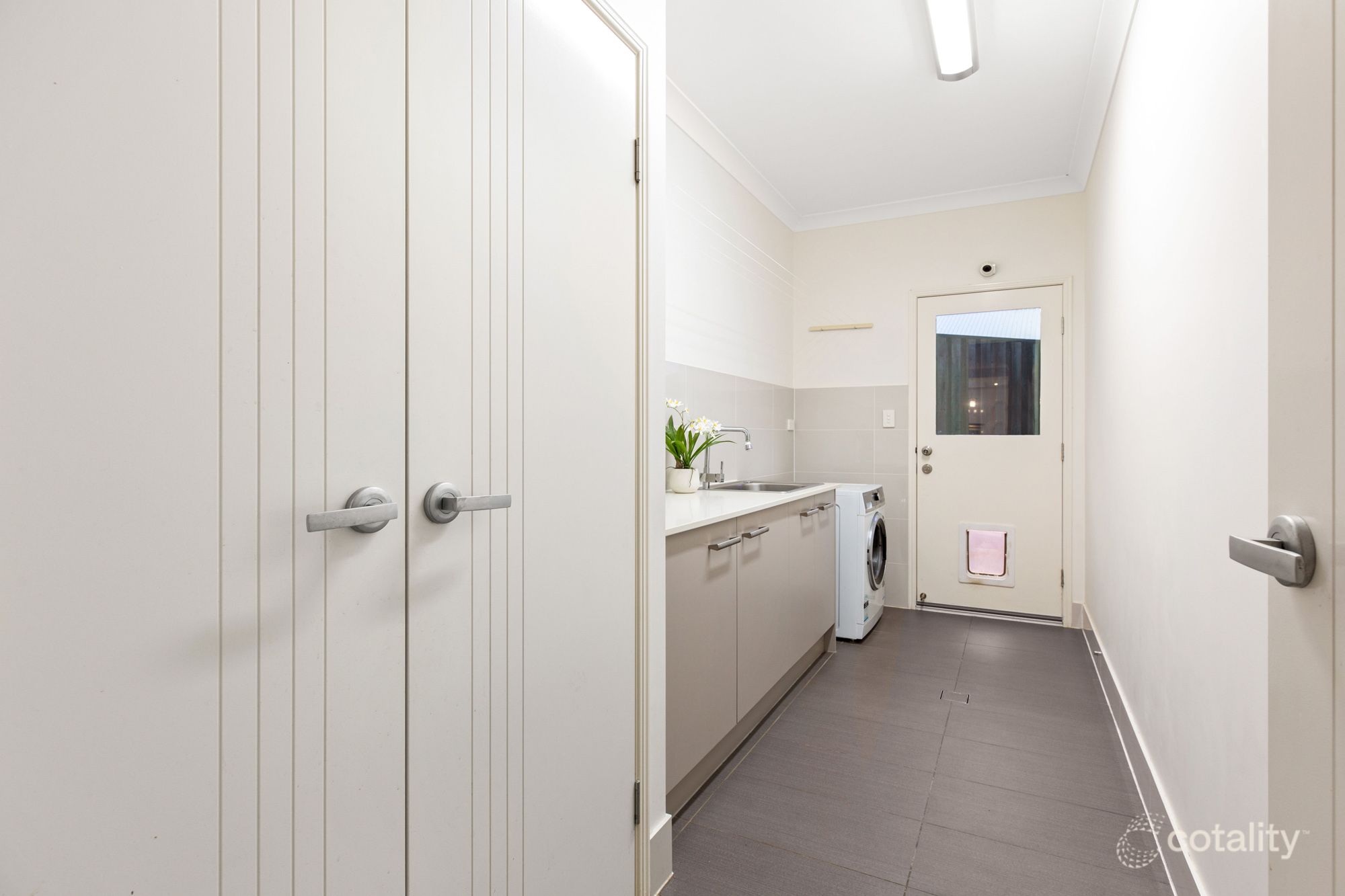 42 Harrier Pl, Upper Kedron, QLD 4055