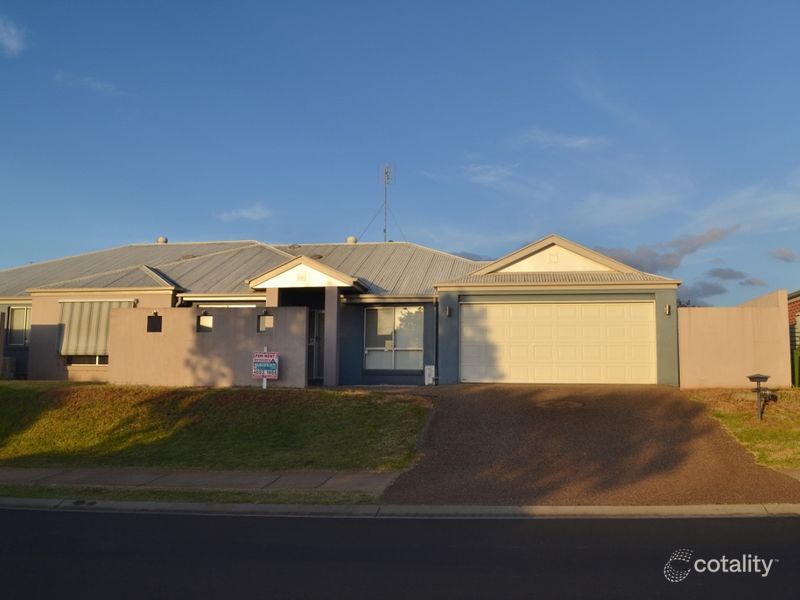 2/99 Wuth St, Darling Heights, QLD 4350