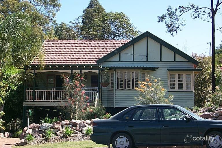 9 Campion Ave, Bardon, QLD 4065