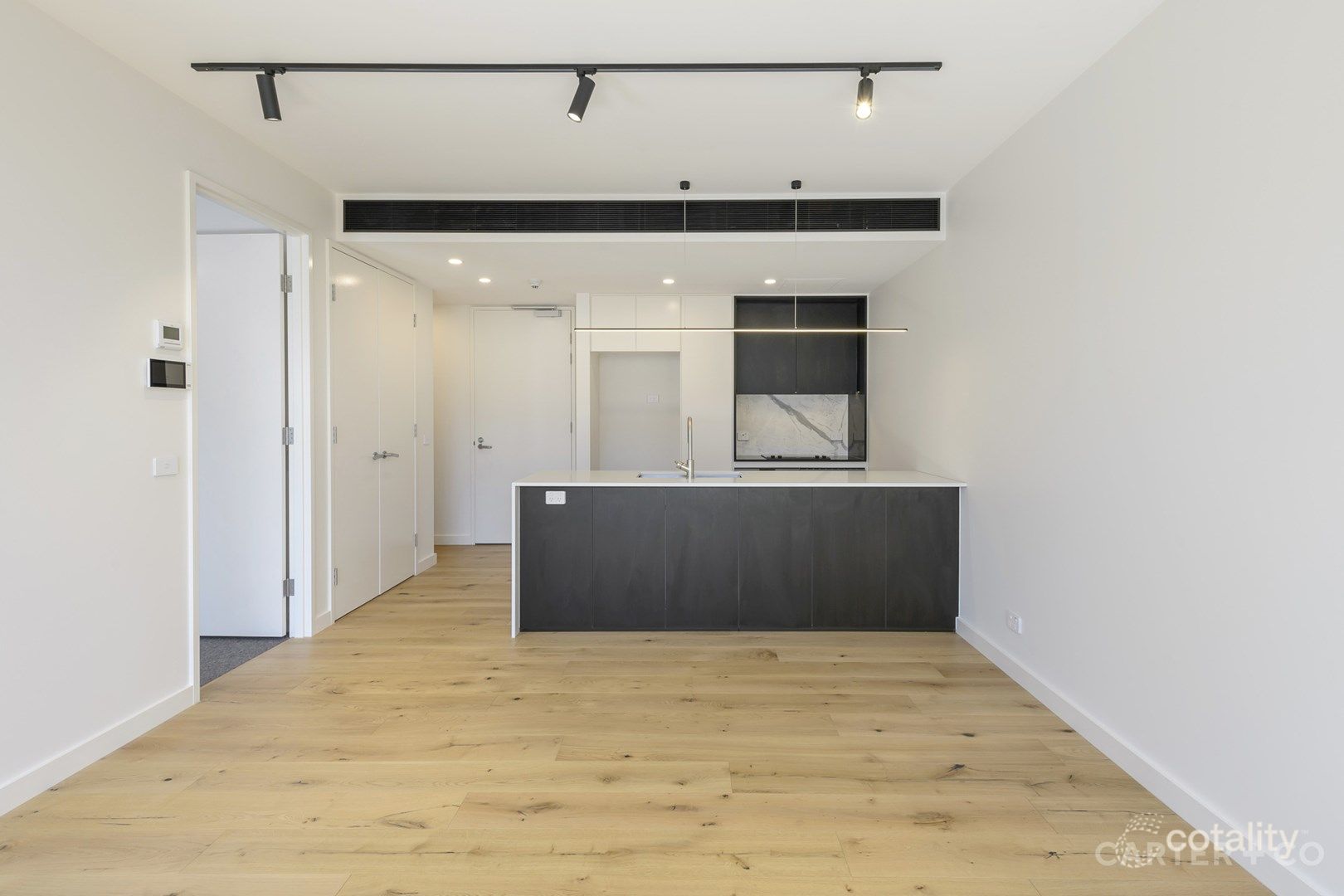 83/7 State Cir, Forrest, ACT 2603