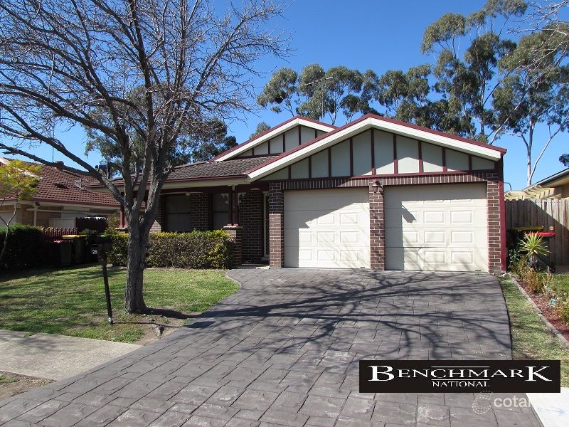 25 Corryton Ct, Wattle Grove, NSW 2173