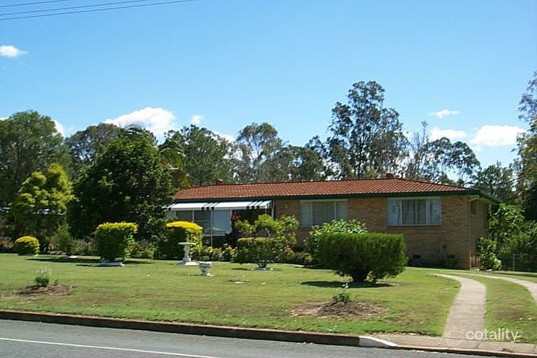 78 Exhibition Rd, Southside, QLD 4570