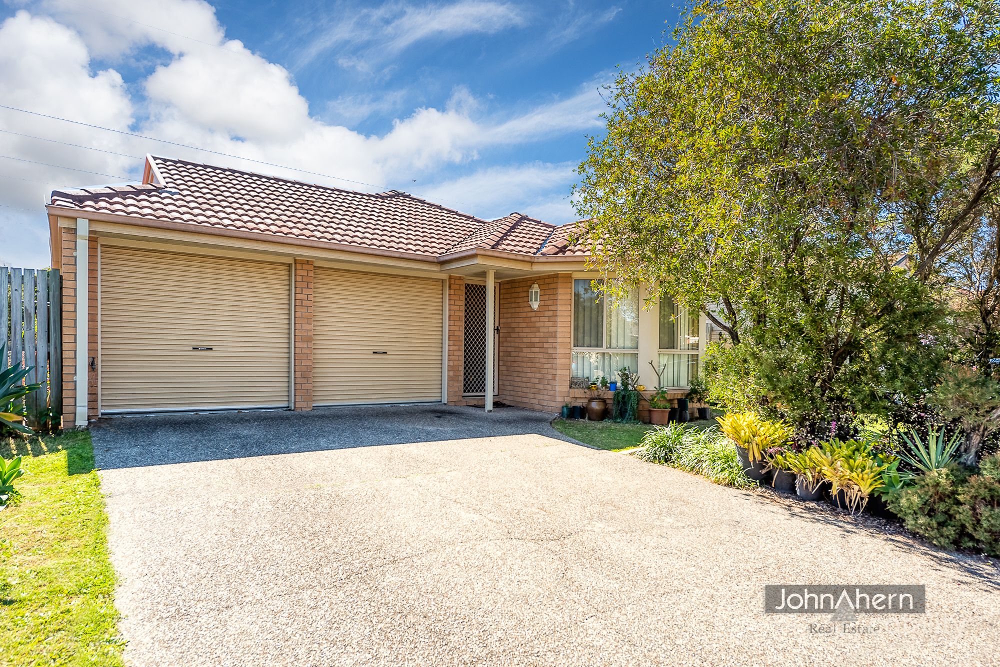10 Starshine St, Meadowbrook, QLD 4131