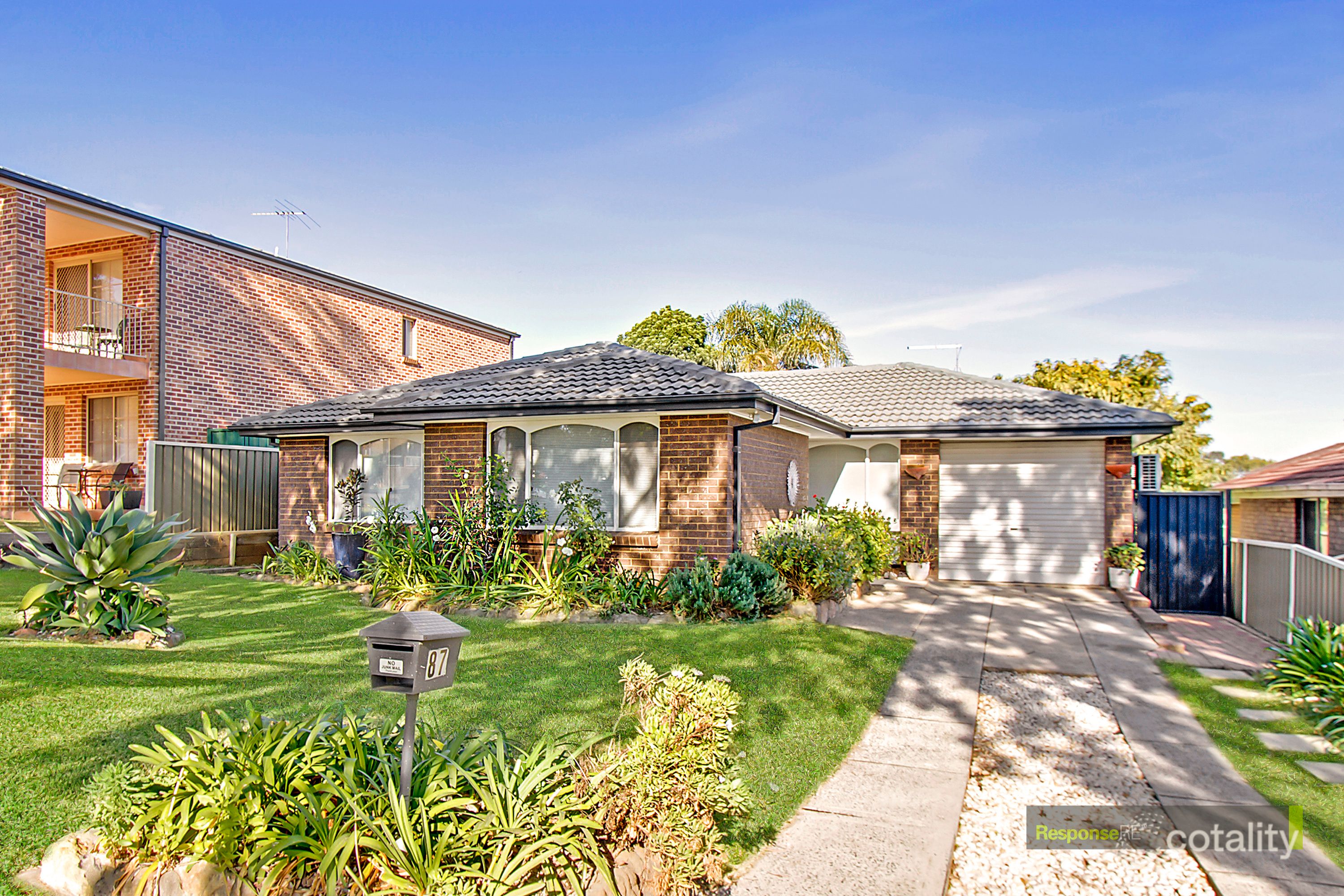 87 Warrimoo Dr, Quakers Hill, NSW 2763