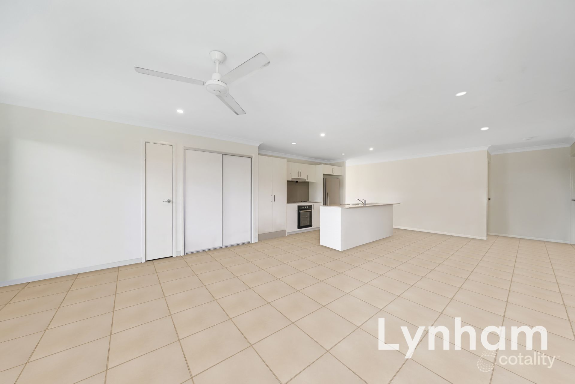 1/50 Savannah Ch, Burdell, QLD 4818