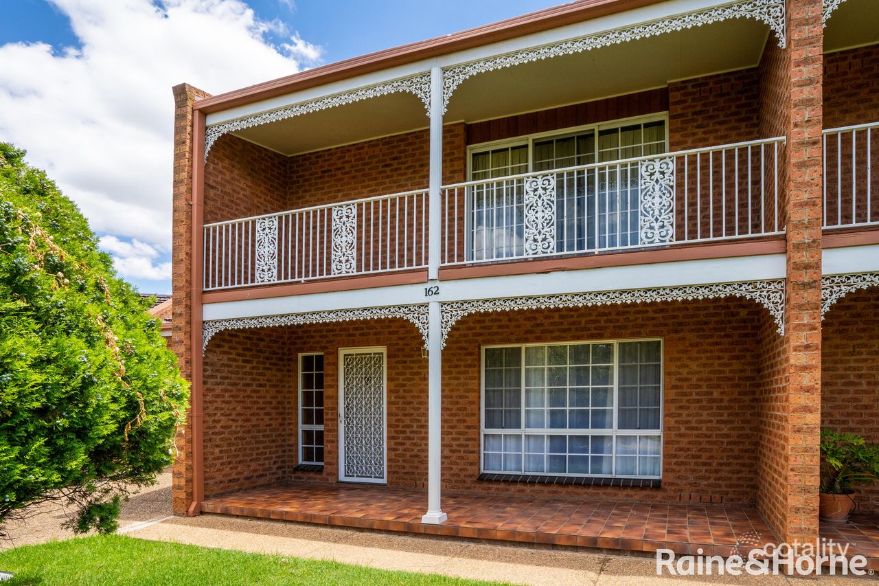 162 Gurwood St, Wagga Wagga, NSW 2650