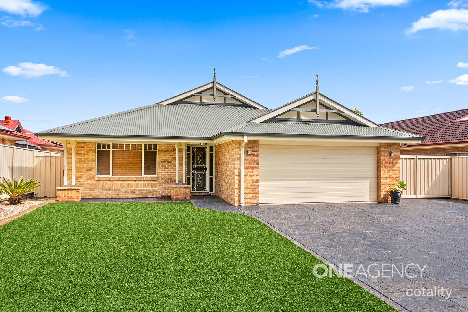 9 Fleet Cres, Albion Park, NSW 2527