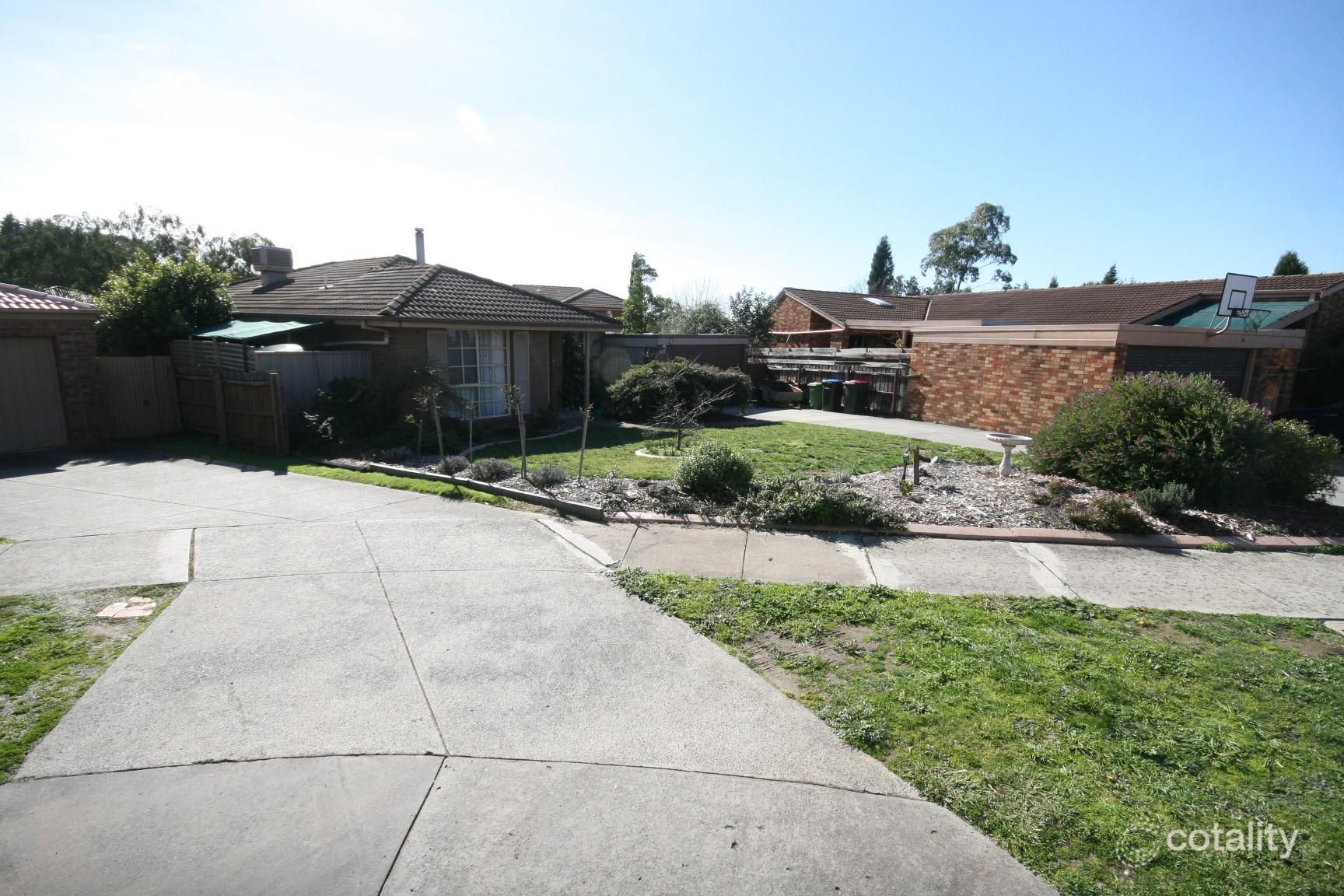 26 Belindavale Dr, Knoxfield, VIC 3180