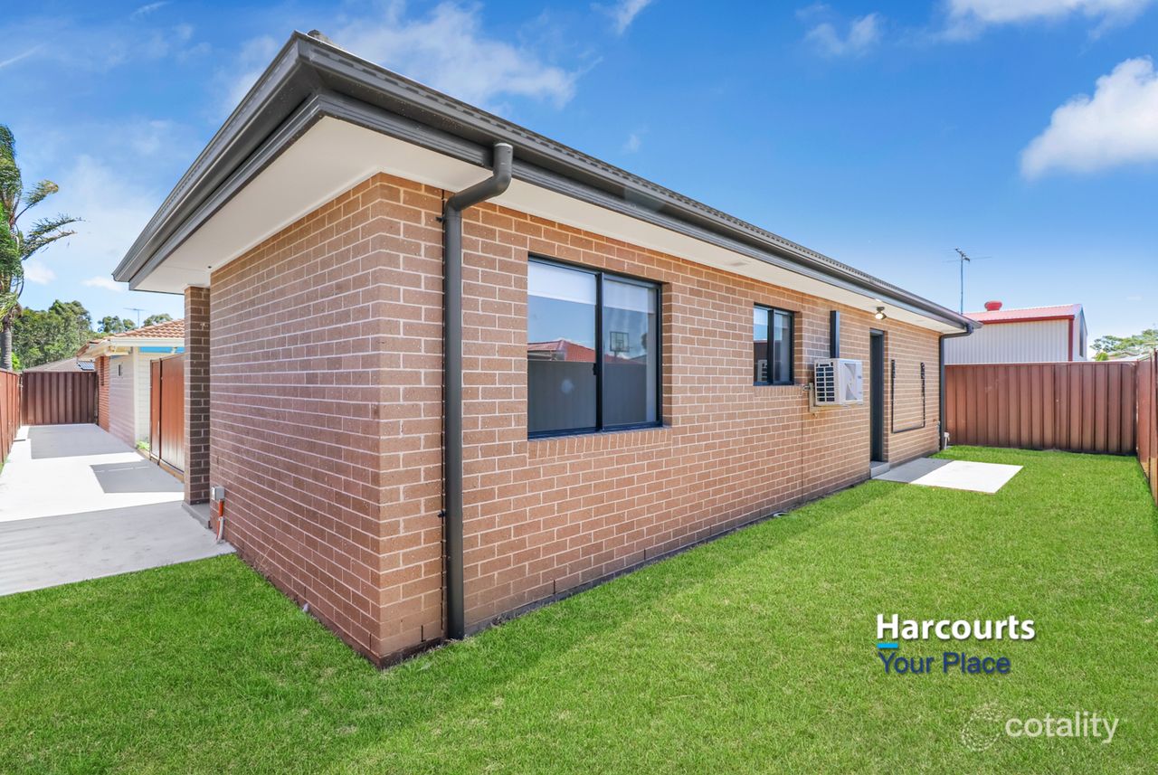 112 Colebee Cres, Hassall Grove, NSW 2761