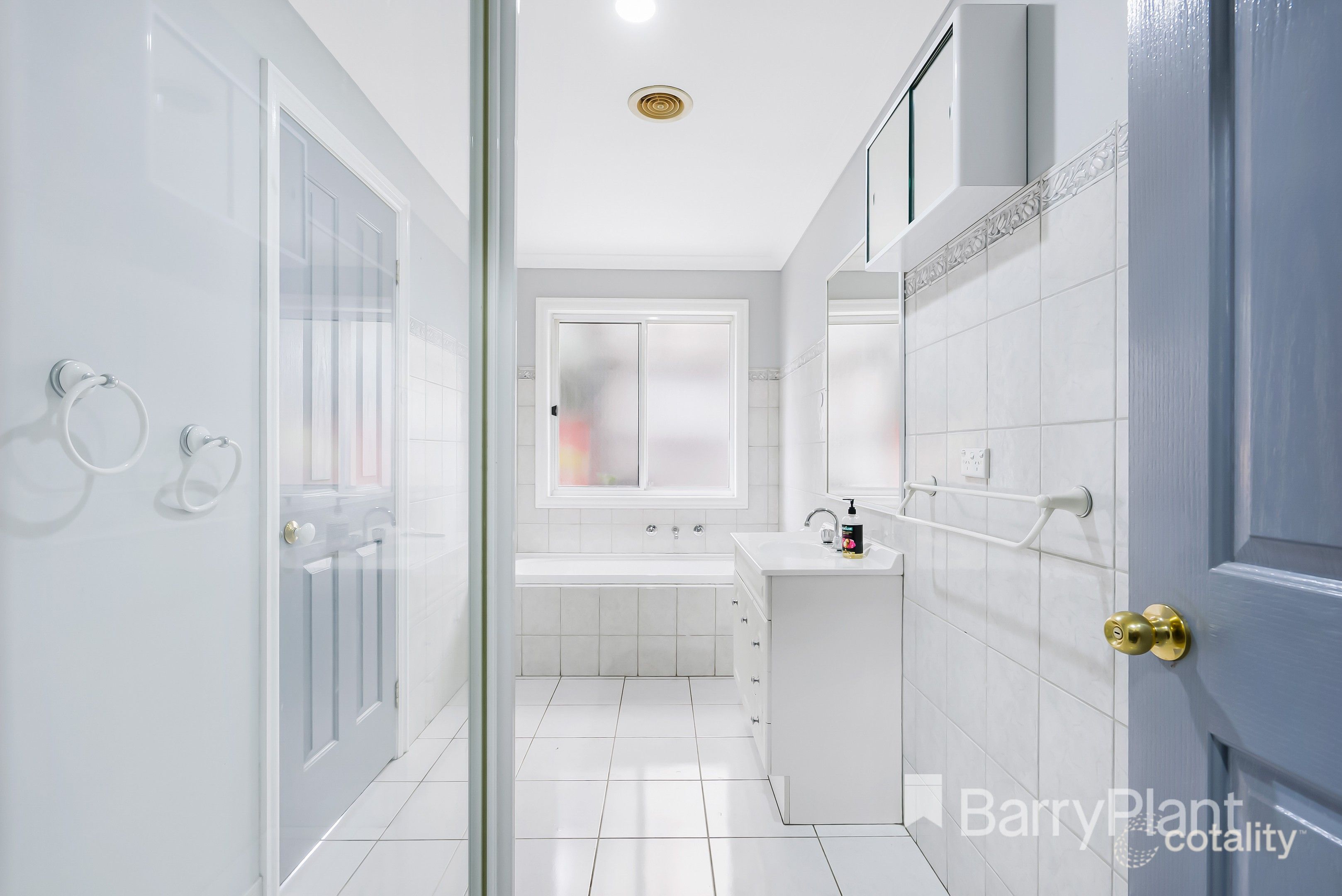 2/252 Hogans Rd, Hoppers Crossing, VIC 3029