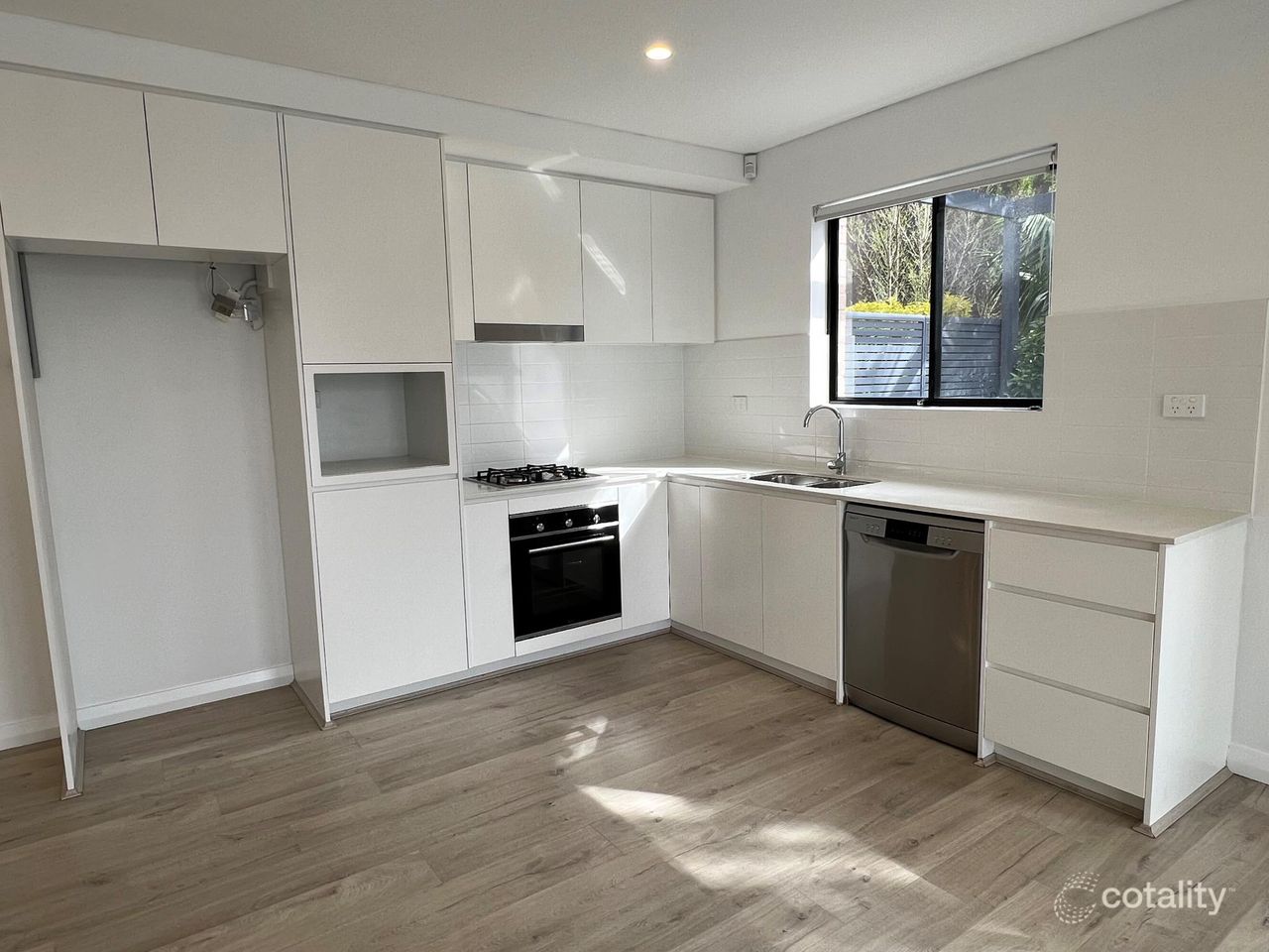 4/26-28 Gover St, Peakhurst, NSW 2210