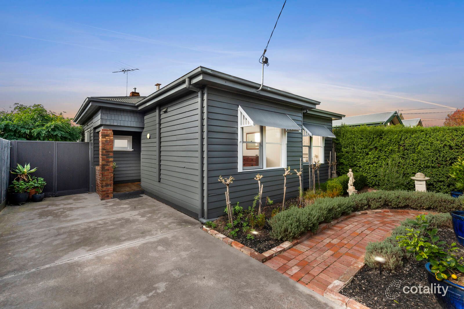 44 Shannon Ave, Geelong West, VIC 3218