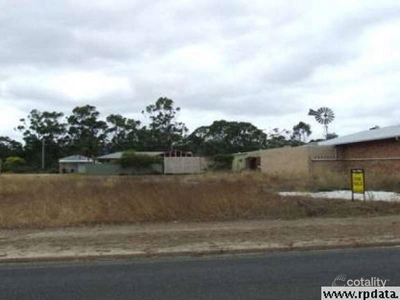 19 North St, Northcliffe, WA 6262