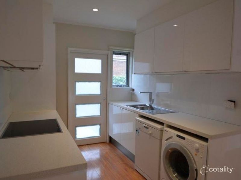 1/5 Carson Cres, Hawthorn, VIC 3122