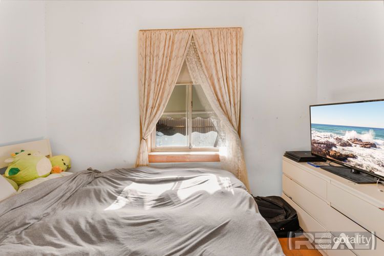 24 Hewitt Rd, Elizabeth South, SA 5112