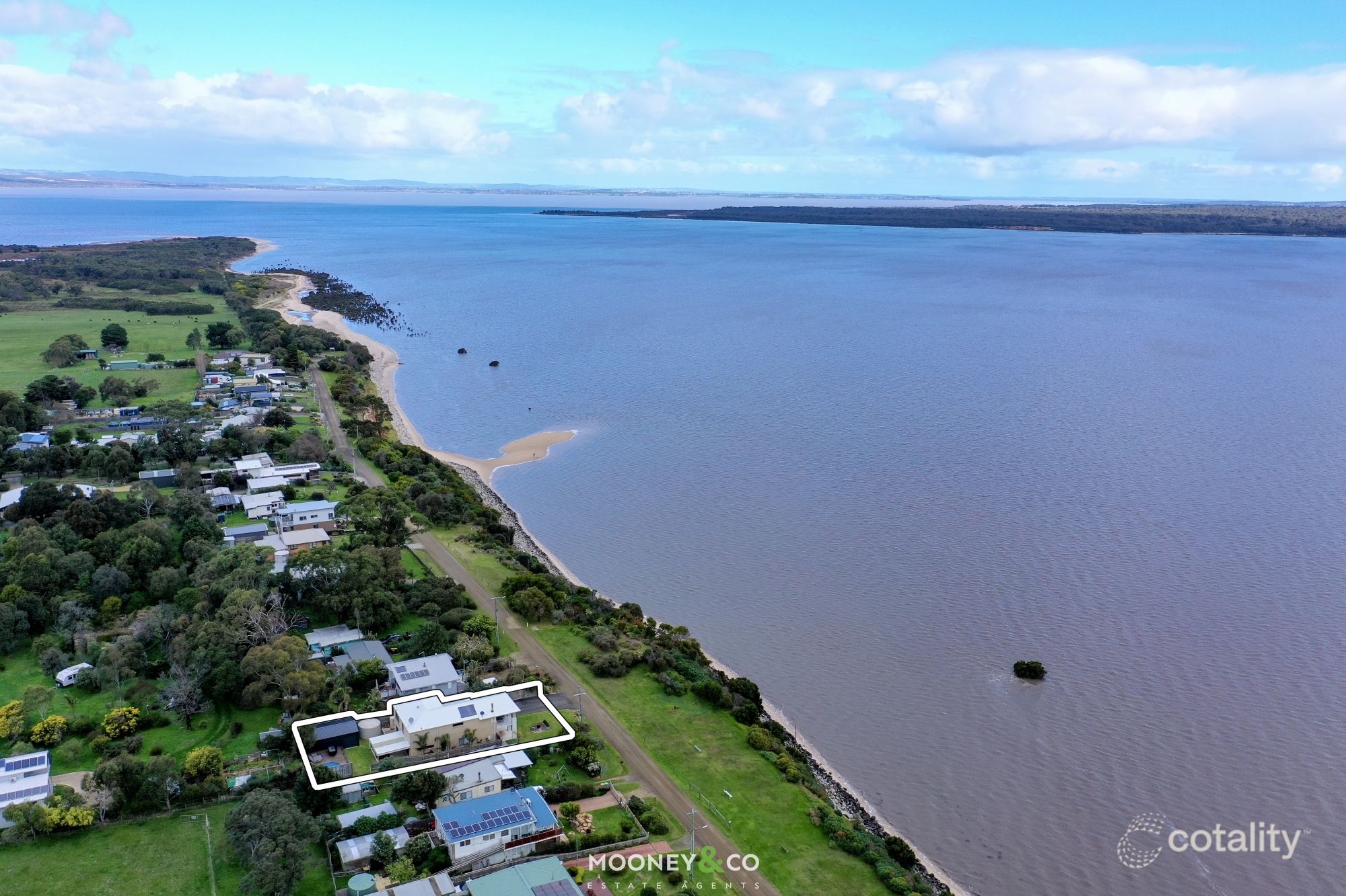 60 Foreshore Rd, Jam Jerrup, VIC 3984