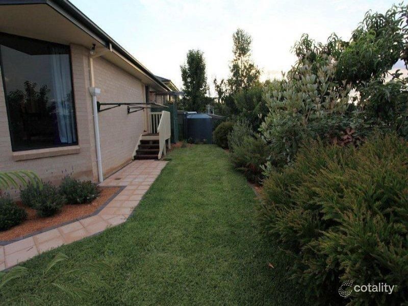 81 Forsythe St, Banks, ACT 2906