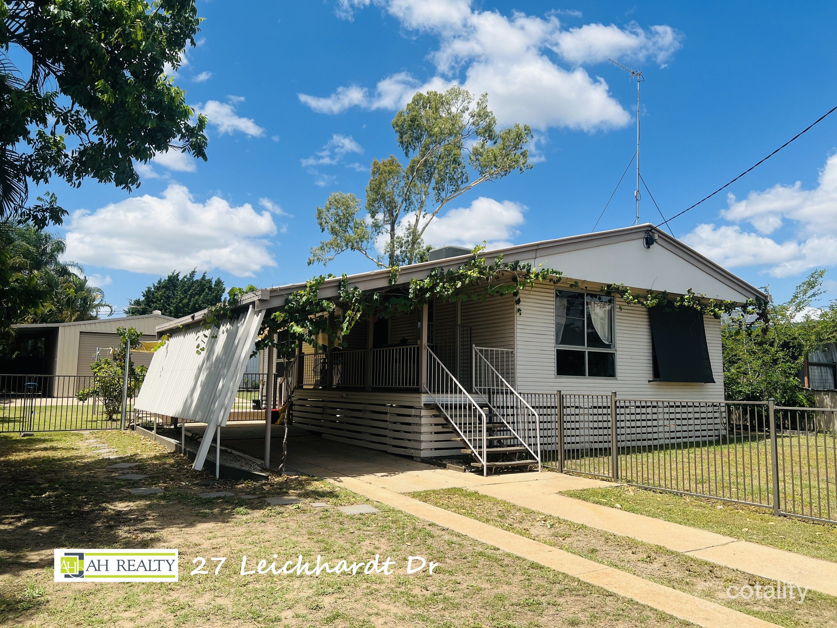 27 Leichhardt Dr, Moranbah, QLD 4744