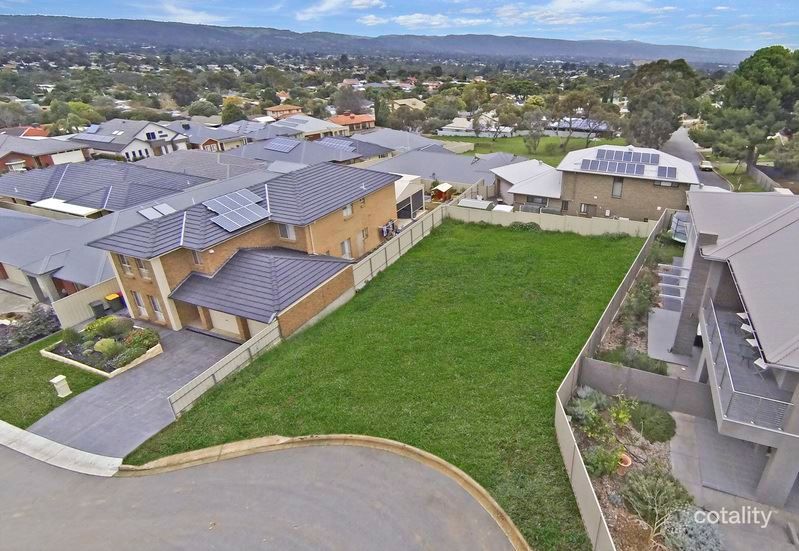 30 Swallow Ave, Modbury Heights, SA 5092