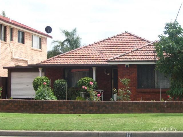 11 Bursill St, Guildford, NSW 2161