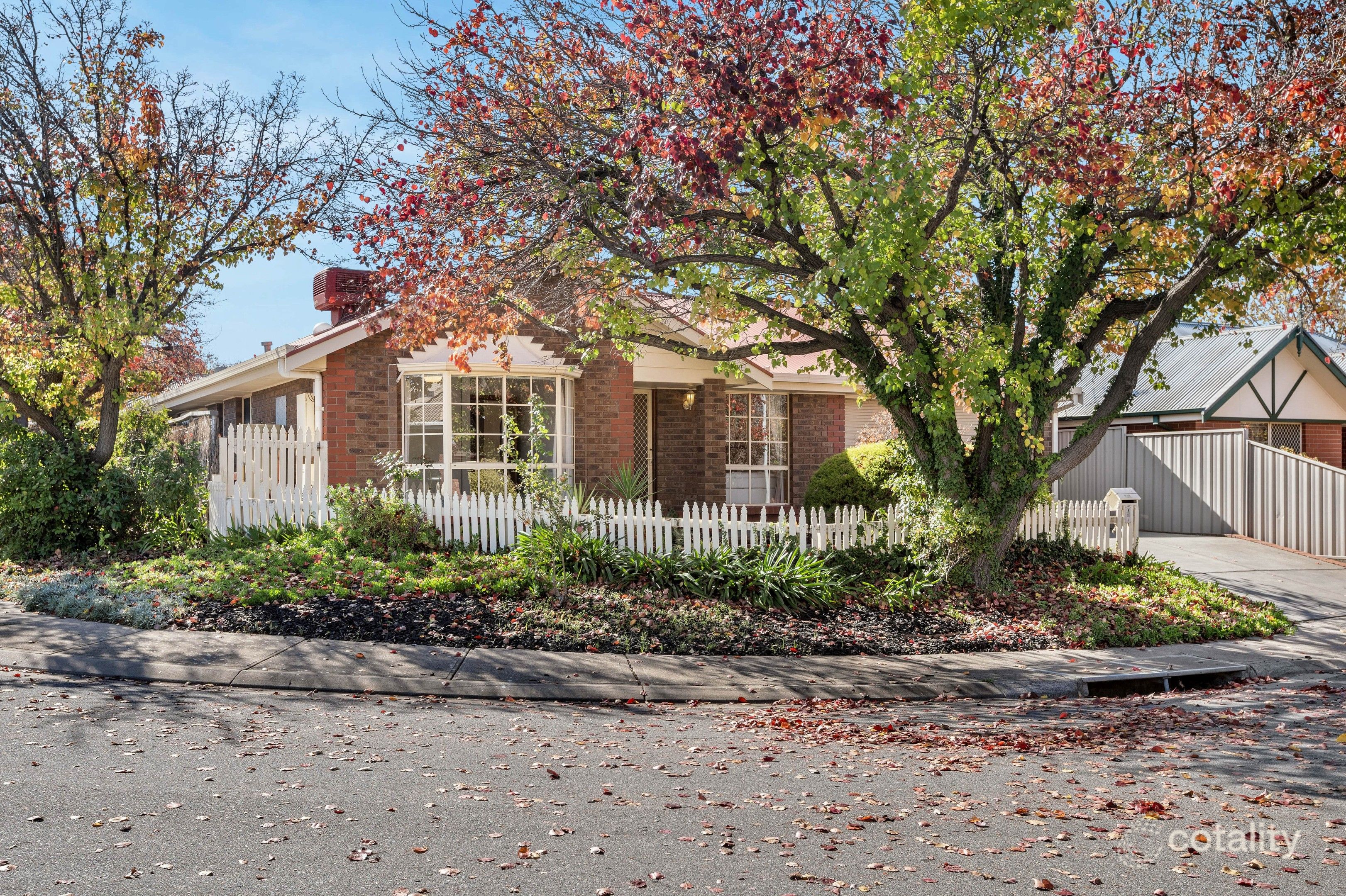 4 Hampton Ct, Wynn Vale, SA 5127