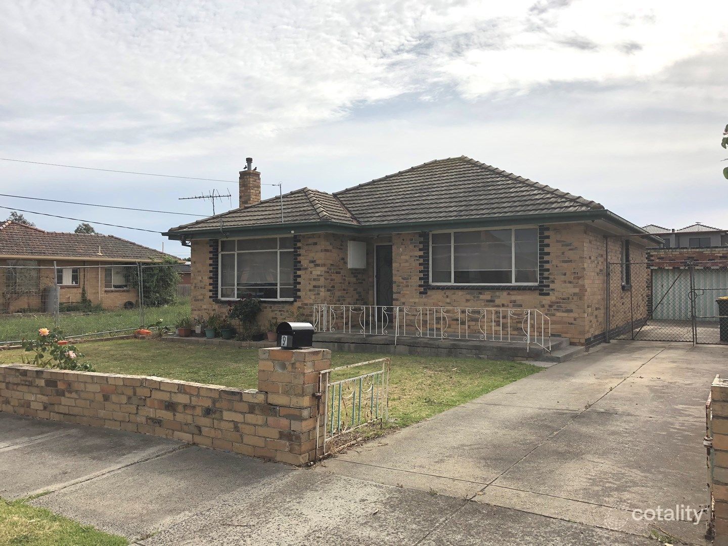 9 Charles St, Thomastown, VIC 3074