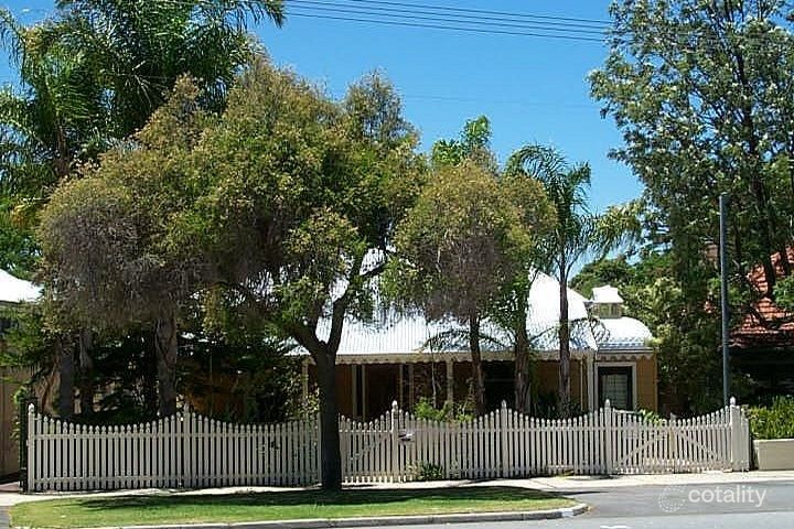 12 Edinboro St, Mount Hawthorn, WA 6016