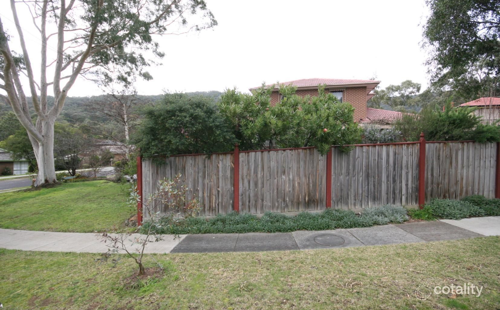 1 Hollyoak Ct, Ferntree Gully, VIC 3156